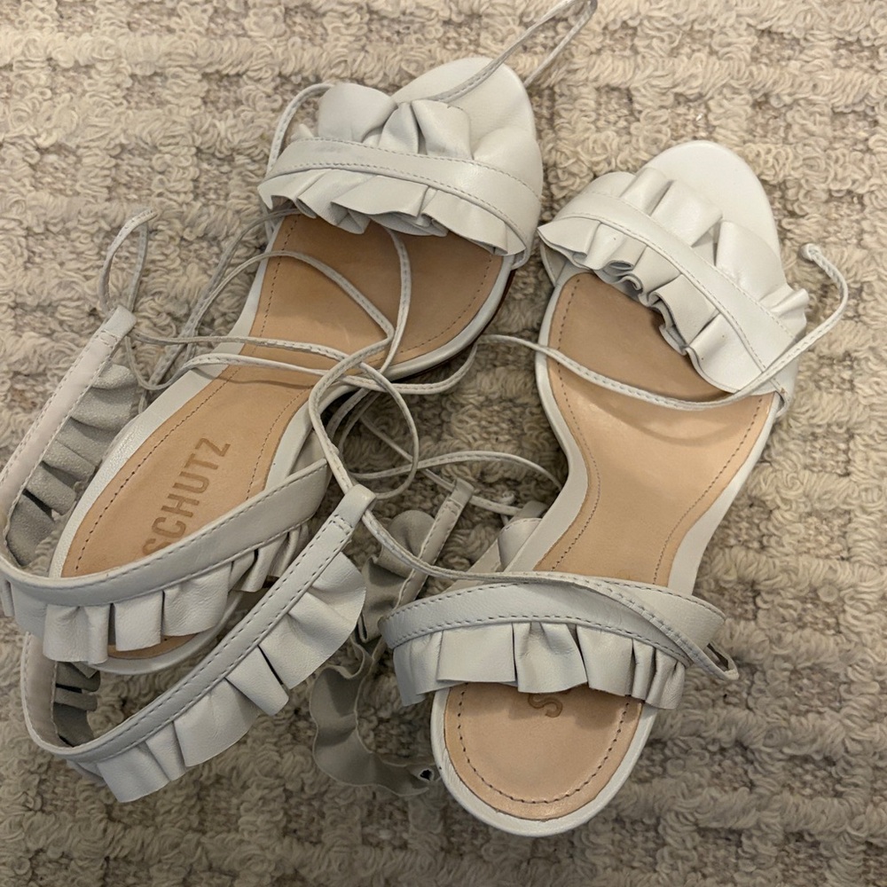 SCHUTZ Irem Ruffle Leather Ankle Strap Kitten heel 9 - Picture 5 of 11